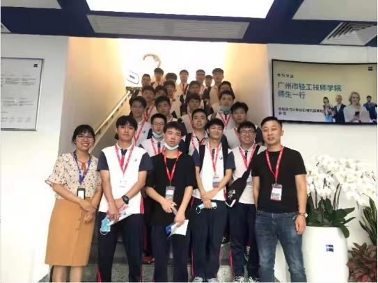 最新名企招聘,最新名企招聘，小巷深處的獨(dú)特小店，等你來(lái)探索！