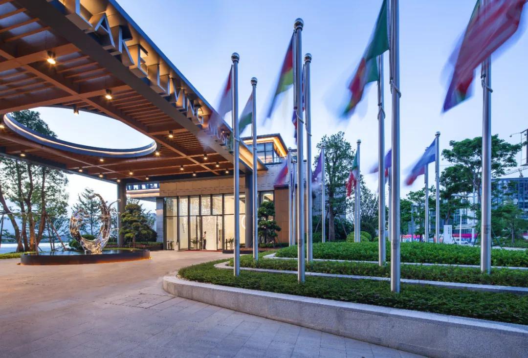 東湖小鎮(zhèn)最新動(dòng)態(tài)，自然美景探索之旅輕松啟程