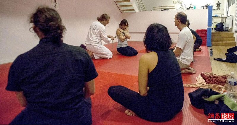 繩虐網(wǎng)網(wǎng)最新動(dòng)態(tài)，變化中的學(xué)習(xí)之旅，自信與成就感的源泉