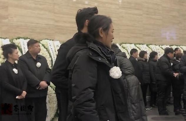 趙忠祥最新消息，科技巨頭引領(lǐng)潮流，全新高科技產(chǎn)品亮相舞臺(tái)