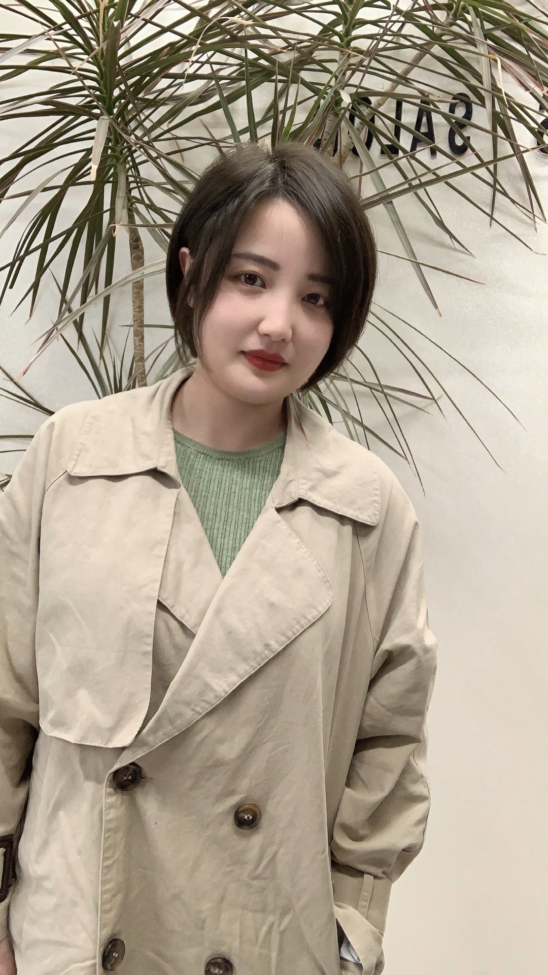 圓臉女生必備最新短發(fā)造型，小紅書上的流行趨勢一網(wǎng)打盡???♀?