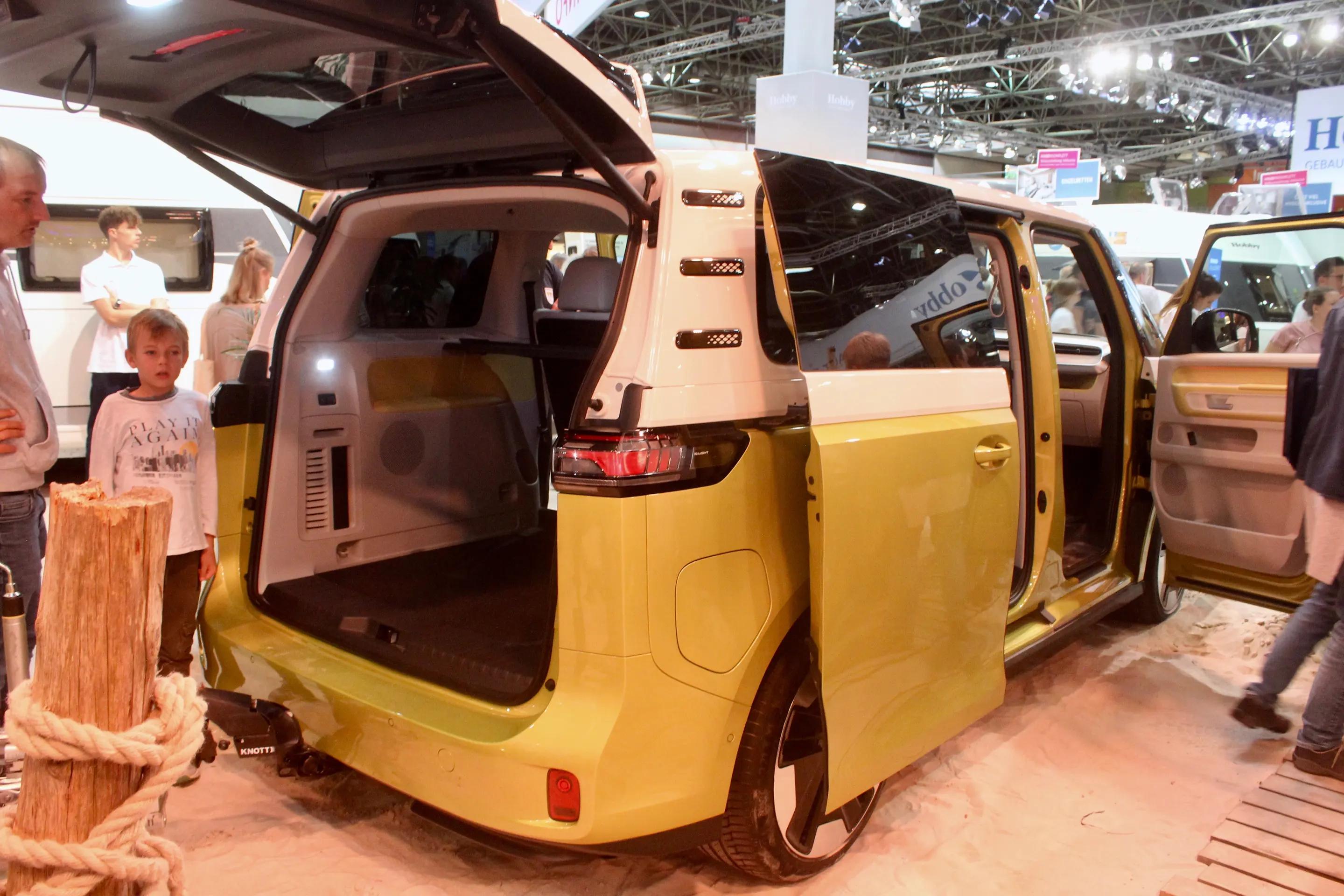 大眾最新旅居車，啟程學(xué)習(xí)，自信前行，開啟夢(mèng)想新征程