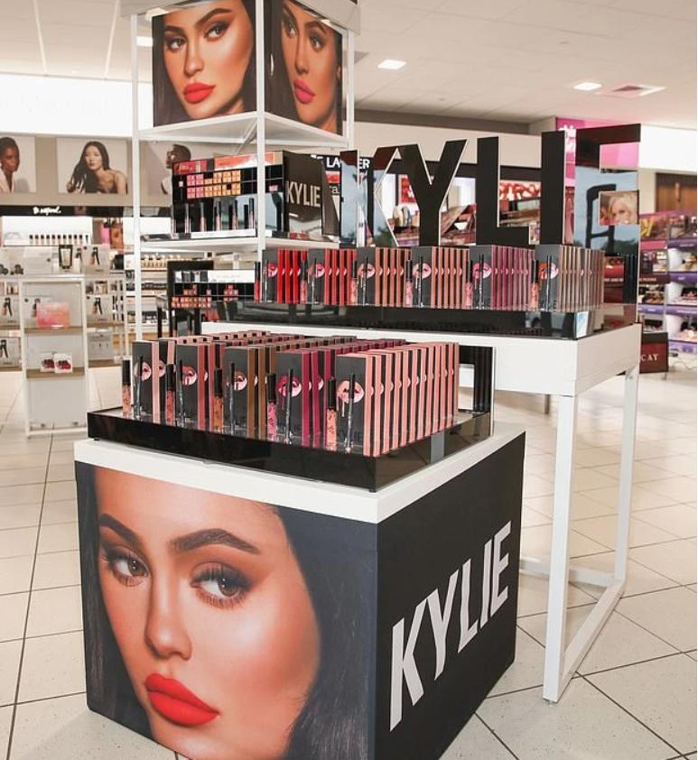 最新財(cái)務(wù)造假公司,最新財(cái)務(wù)造假公司，背景、事件、影響與地位