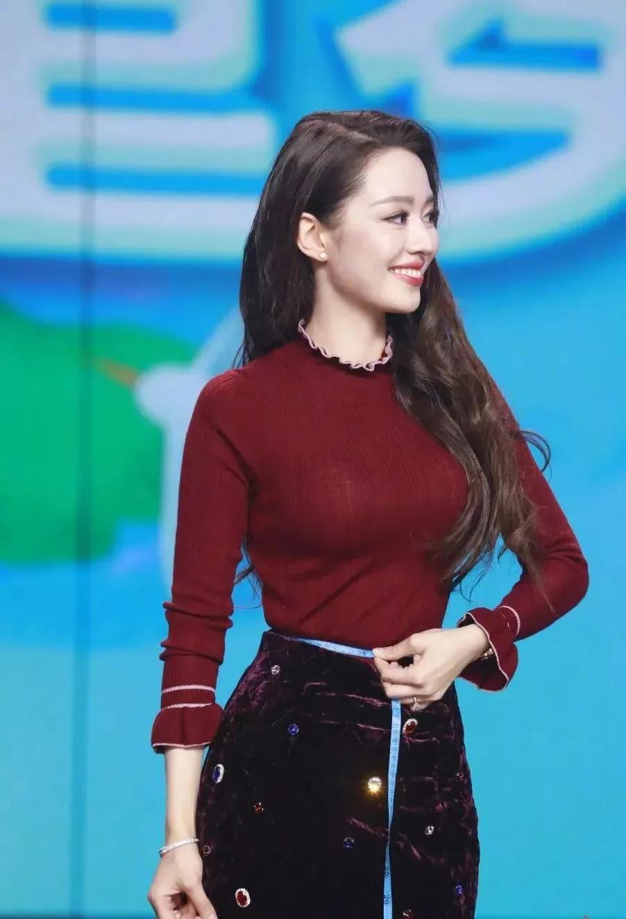 最新女星視頻，星光變化中的自信與成就力量