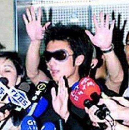 科技力量重塑明星形象，全新智能科技產(chǎn)品介紹