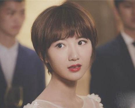 最新網(wǎng)紅短發(fā)造型詳解，時尚短發(fā)打造步驟指南與照片參考