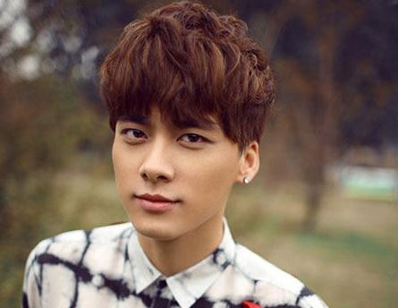 李易峰，熒屏風(fēng)云人生與溫暖友情的電視劇全紀(jì)錄