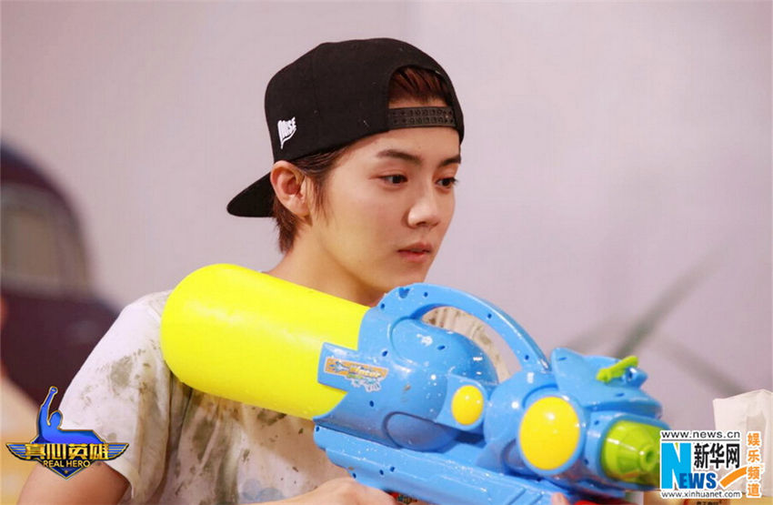 跑男最新一期鹿晗未入水，科技新品改變生活體驗！