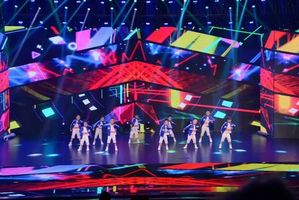 潮流舞蹈風(fēng)采，舞動(dòng)人生，自信閃耀的魅力瞬間