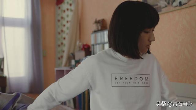 演員何佳，炸裂演技，魅力四射??