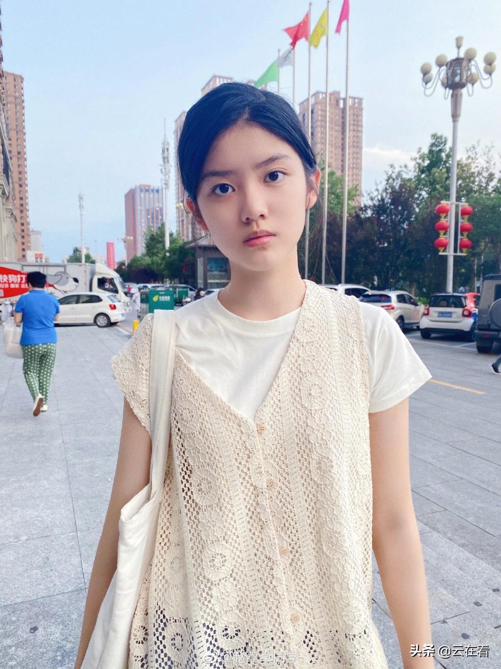 趙蘊(yùn)卓近照，日常小確幸與友情的溫馨時(shí)光