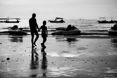 最新春秋旅行社旅游報價揭秘，小巷中的隱藏寶藏，啟程未知旅行魅力探索之旅