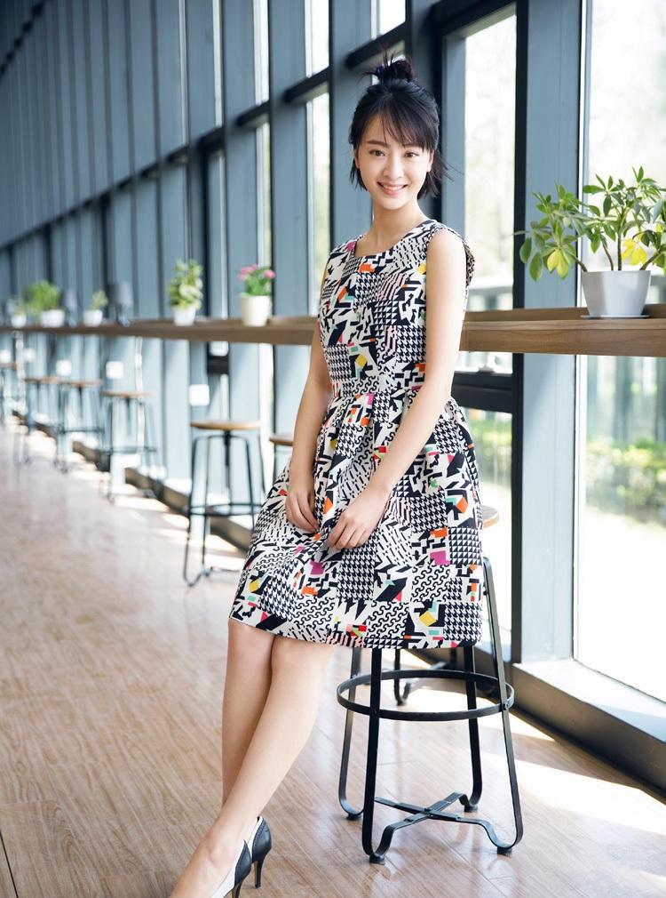 白鹿原白靈小演員與科技融合，前沿科技產(chǎn)品體驗(yàn)之旅