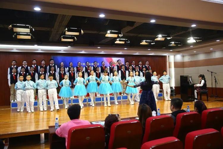 科技與藝術(shù)融合之作，智能合唱助手推薦適合合唱比賽的歌曲