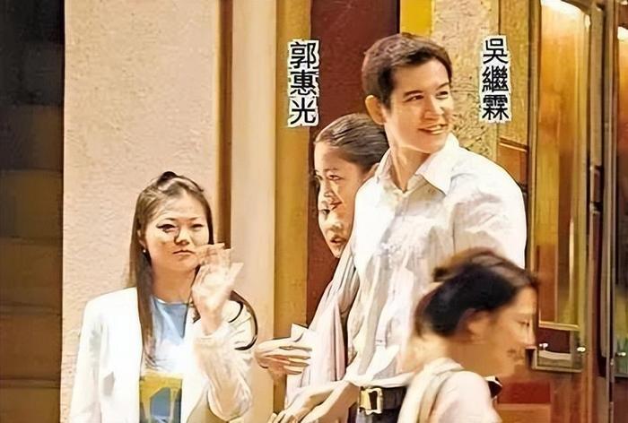 豪門寵愛，甜蜜婚姻的成長勵(lì)志之旅
