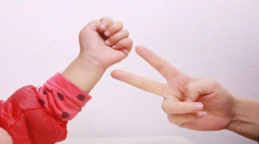 幼兒大班最新趣味手指游戲集錦，玩轉(zhuǎn)手指游戲，快樂(lè)成長(zhǎng)！