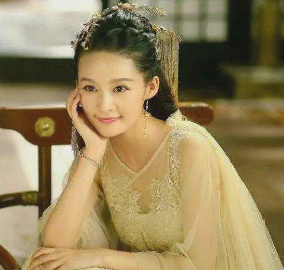 荊小八在楚喬傳中的熱血演繹，傳奇演員展現(xiàn)角色魅力！