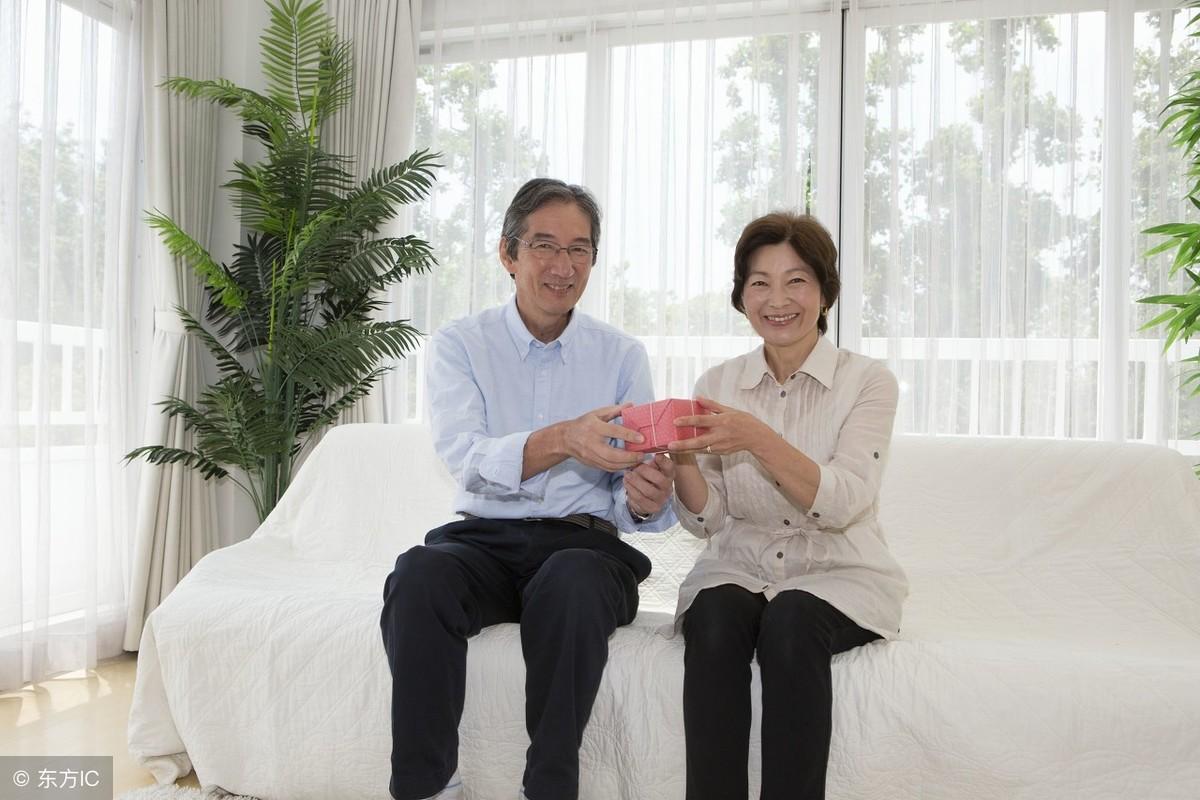 最新挖雞眼視頻，小巷深處的獨特挖雞眼之旅探索