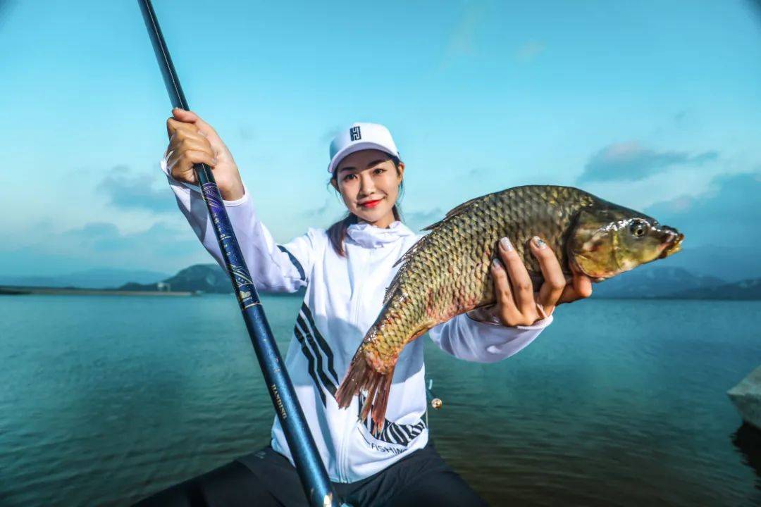 釣人的魚(yú)最新力作，智能垂釣器——高科技垂釣，生活變革的新篇章