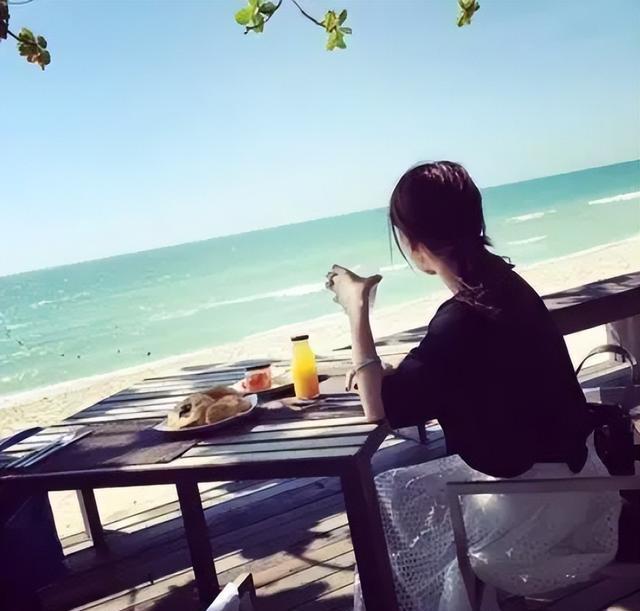 時尚選擇背后的多元解讀，最新頭像背影引領(lǐng)潮流趨勢