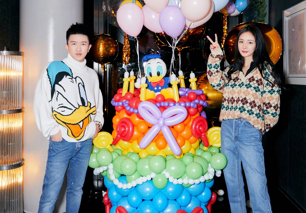 最新生日圖片分享，小巷深處的特色小店，生日探索之旅啟程！
