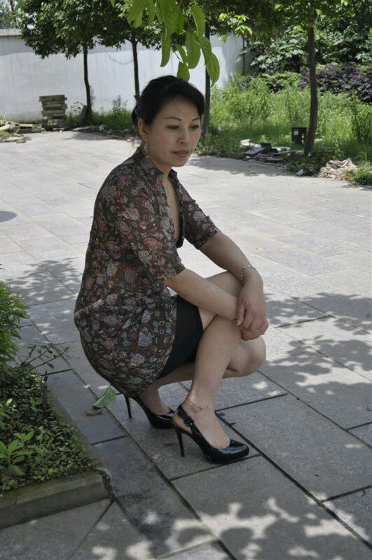 最新熟女論壇免費(fèi)，自信與成就感的蛻變，熟女們的勵(lì)志前行之路！