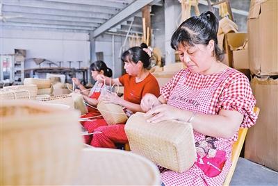 安吉小巷深處的隱藏版特色小店驚艷亮相，最新新聞報道