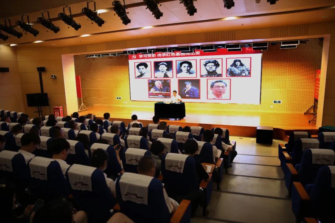 烽火科技時代，熱血抗戰(zhàn)再現(xiàn)，科技改變生活——最新抗日劇2025