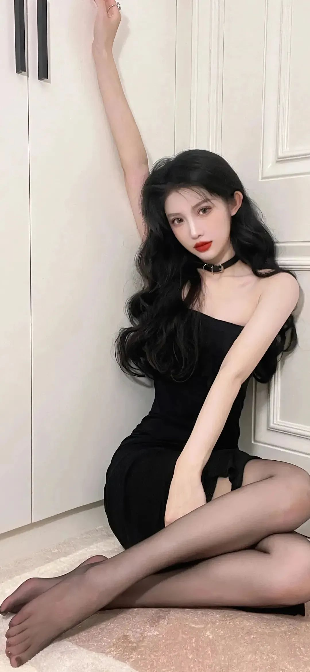 時尚美女圖片精選，最新潮流盡收眼底