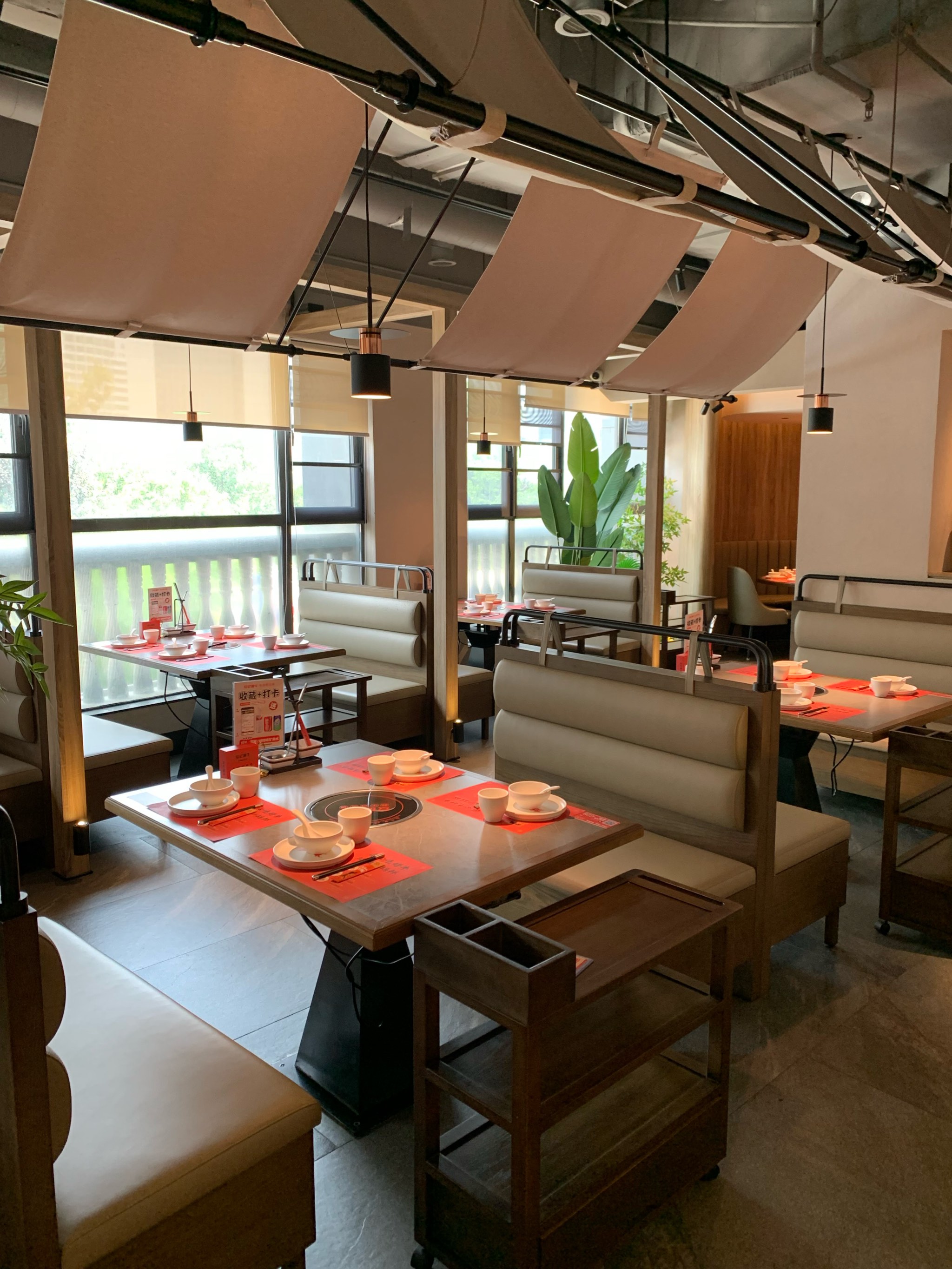 ??餐廳新動態(tài)揭秘，美食新風(fēng)尚引領(lǐng)味蕾盛宴！