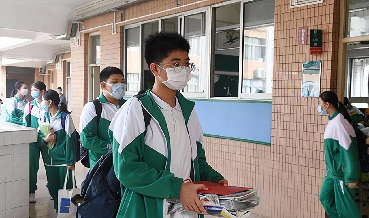 最新暴雨通知，科技智能守護安全，生活無憂預警通知